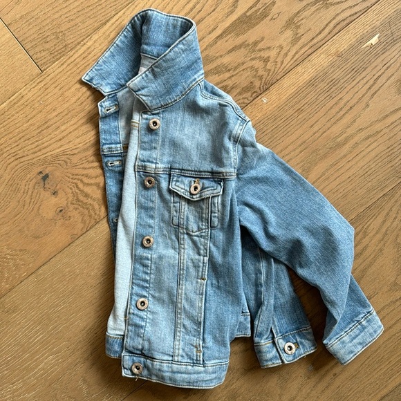 Jean jacket - Picture 2 of 3